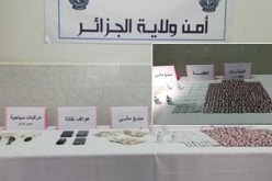 العاصمة: توقيف شبكة إجرامية من بينهم إمرأة يروّجون الأقراص المهلوسة