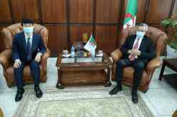 وزير الصحة يلتقي المدير العام لمخابر “سينوفاك”