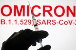 أوميكرون.. منظمة الصحة العالمية تدعو إلى التعجيل في التلقيح
