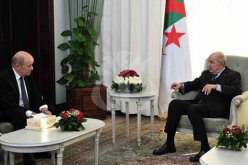 رئيس الجمهورية يستقبل وزير الخارجية الفرنسي