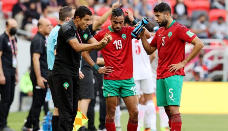 عموتة يختار هذه التشكيلة في مواجهة الجزائر