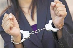 عنابة: درك برحال يطيح بإمرأة تحترف النصب والإحتيال على الأشخاص عبر الفيسبوك