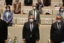 بن باحمد: إخضاع الدراسات العيادية لترخيص من قطاع الصناعة الصيدلانية