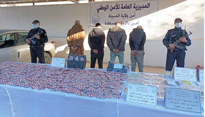 أمن بوسعادة يطيح بـ 4 “بارونات” ويحجز أكثر من 15 ألف قرص مهلوس!