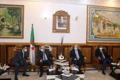 لعمامرة رفقة نظيريه التونسي والتشادي بوهران لحضور الندوة الثامنة للسلم والأمن في إفريقيا