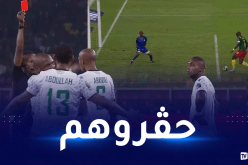 الفضائح تتواصل.. لاعبو جزر القمر يغيّرون ملابسهم بالحافلة في الكاميرون