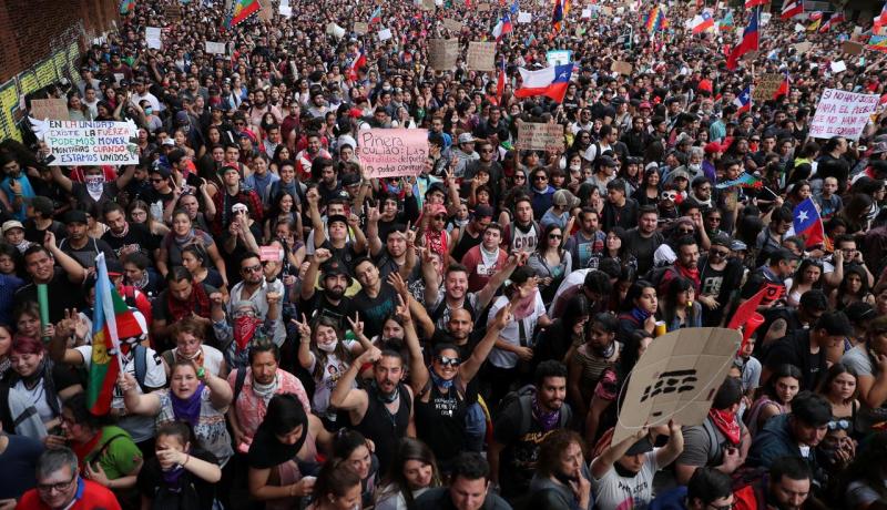 تشيلي: احتجاجات عارمة ضد المهاجرين غير الشرعيين