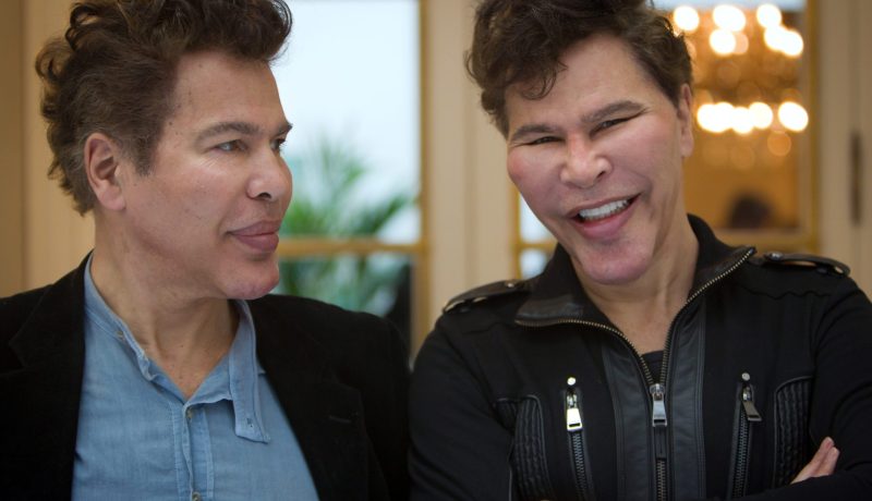 وفاة المذيع التلفزيوني الشهير بوغدانوف بعد أيام من وفاة توأمه المتطابق غريشكا