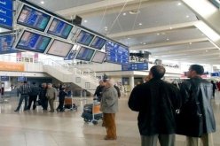 تشديد الرقابة على المسافرين القادمين من الخارج