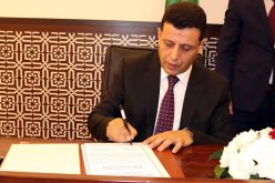 وزير السياحة يقدم عرضا حول انشاء وكالة تتكفل بالعقار السياحي