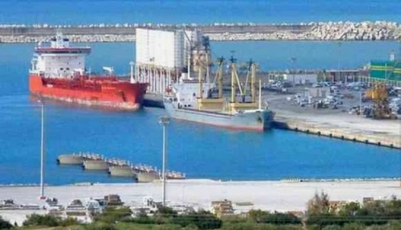الرئيس تبون يأمر بإجراء خبرة جديدة لمشروع طريق ميناء جن جن قبل اتخاذ أي إجراء