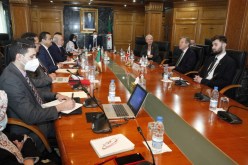 عرقاب يبحث مع مبعوث رئيس وزراء بريطانيا علاقات الشراكة بين البلدين