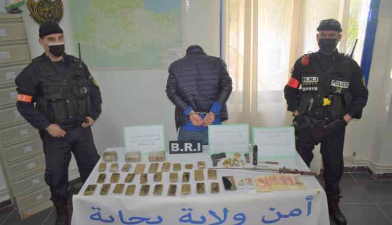بجاية: البياري يطيح بتاجر مخدرات يستغل منزله للترويج بأقبو