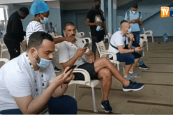 بالفيديو.. الصحفيون الجزائريون يخضعون لمسح PCR بالكاميرون