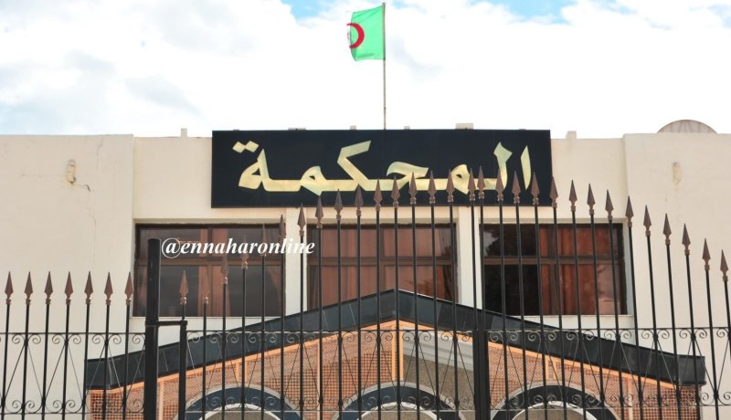 أستاذ ثانوي ينتحل صفة ضابط ويسلب ضحاياه أموالهم مقابل وعود بسكنات ووظائف