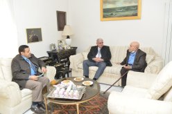 رئيس البرلمان يزور المجاهد والدبلوماسي السابق بن قبي صالح