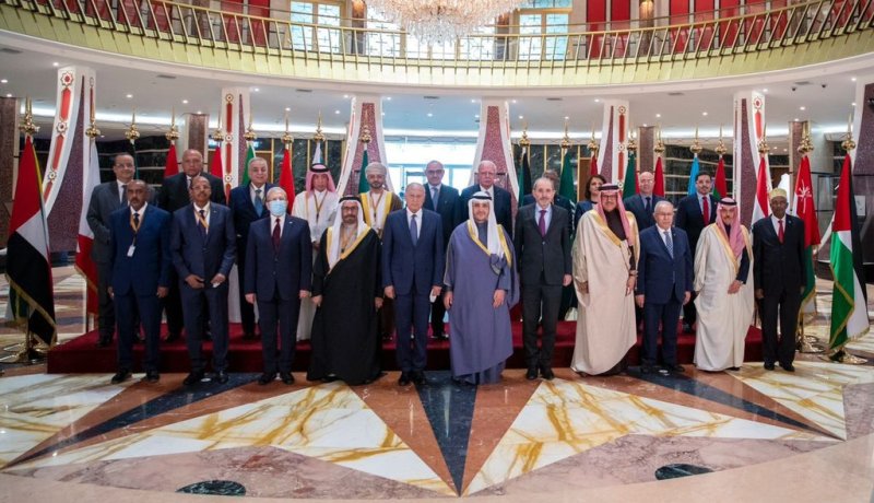 لعمامرة يهنىء نظيره الكويتي بنجاح الإجتماع التشاوري لوزراء الخارجية العرب