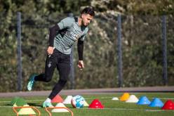 بالصور.. بن سبعيني يعود إلى تدريبات غلادباخ