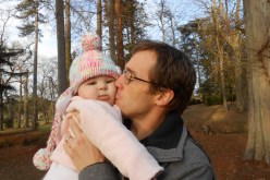 صحفي فرنسي يطلق نداء للعثور على ابنته في الجزائر