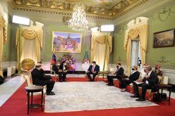 رئيس فنزويلا يستقبل سفير الجزائر الجديد