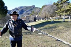 كاهن فرنسي: أمضيت 13 عاما بالجزائر ولهذا أعشق البْلِيدِيينْ