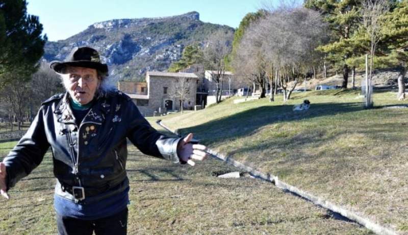 كاهن فرنسي: أمضيت 13 عاما بالجزائر ولهذا أعشق البْلِيدِيينْ