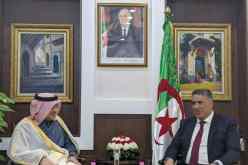 وزير السكن يبحث مع السفير القطري سبل تعزيز التعاون الثنائي