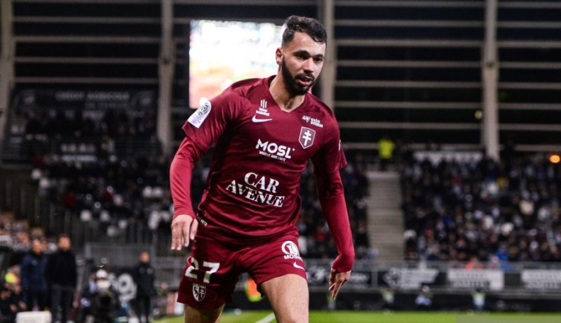 بولاية يفصل في مستقبله مع ميتز