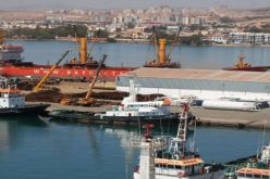 لأوّل مرة في الجزائر.. رسو باخرة ضخمة لنقل المنتجات المنجمية في أرزيو