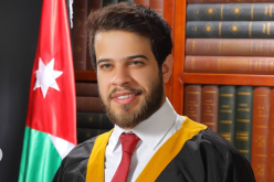 بالصورة.. أدهم نابلسي يؤم المصلين بعد اعتزال الغناء