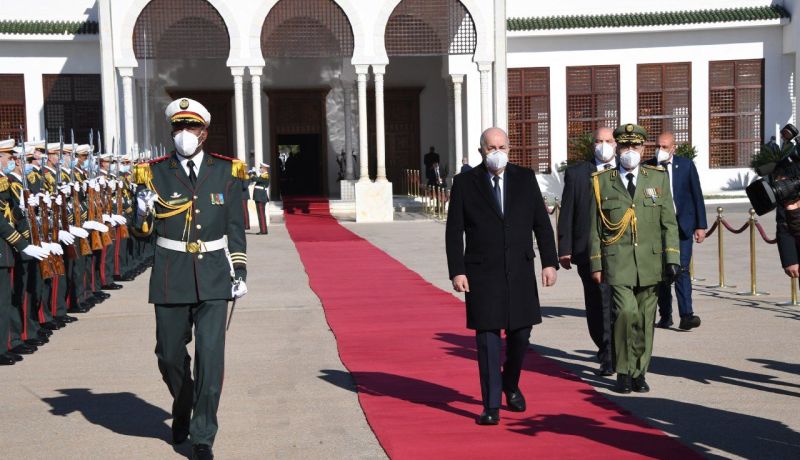 رئيس الجمهورية يغادر أرض الوطن متوجها إلى مصر