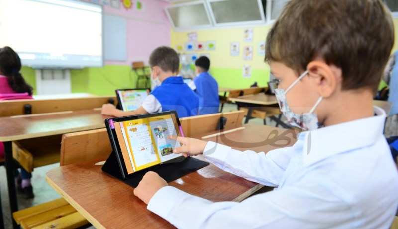 وزارة التربية: تزويد التلاميذ باللوحات الإلكترونية السنة المقبلة بشروط