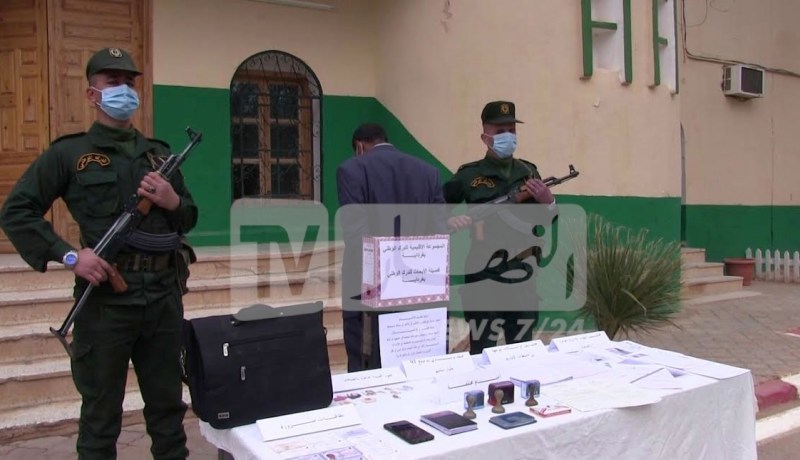 الاطاحة بنصاب يدعي منصب ممثل رئيس الجمهورية وحجز اختام تحمل اسم الرئيس بغرداية
