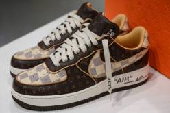 حطمت الرقم القياسي.. بيع 200 زوج أحذية بـ25 مليون دولار!