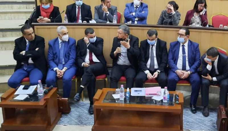 وزير الموارد المائية يكشف الاستراتيجية الوطنية لتحلية مياه البحر