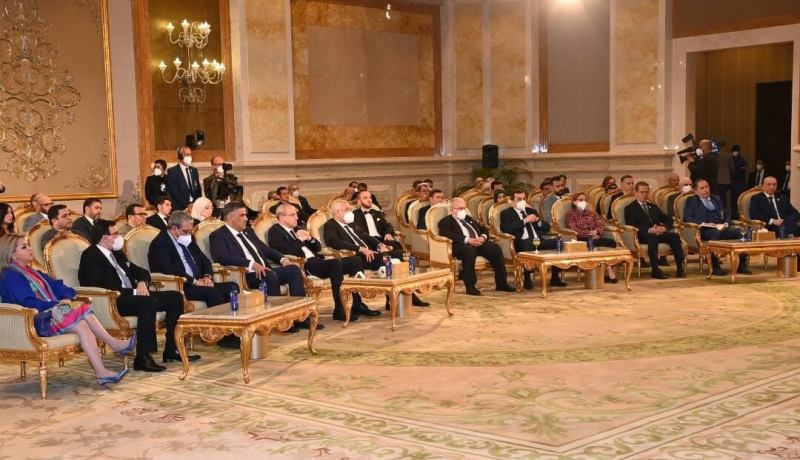 الرئيس تبون عن إطارات الدولة: نزيهون وغير مشكوك فيهم