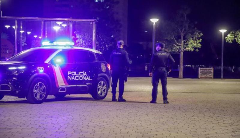 جزائري يطعن صديقه في إسبانيا بسبب امرأة