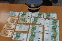 إحباط محاولة تهريب 82 ألف أورو بمطار الجزائر الدولي