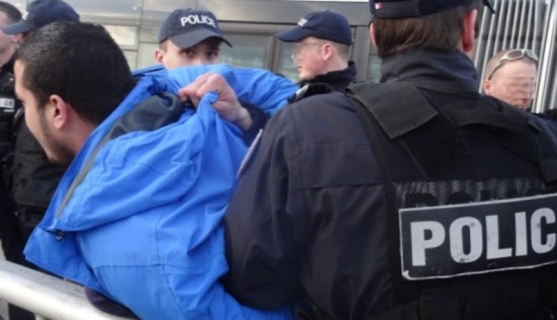 القبض على جزائري اعتدى جنسيا على قاصر في فرنسا