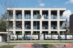 سفارة الجزائر في بولندا: السلطات الجزائرية تعمل على برمجة رحلات اجلاء للمواطنين القادمين من أوكرانيا