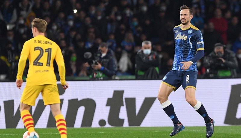 وناس وغولام يُشاركان بديلان ويُودعان الدوري الأوروبي بخسارة قاسية أمام البارصا !