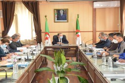 بلعابد يلتقي أعضاء المكتب الوطني للنقابة الوطنية المستقلة لنظار الثانويات