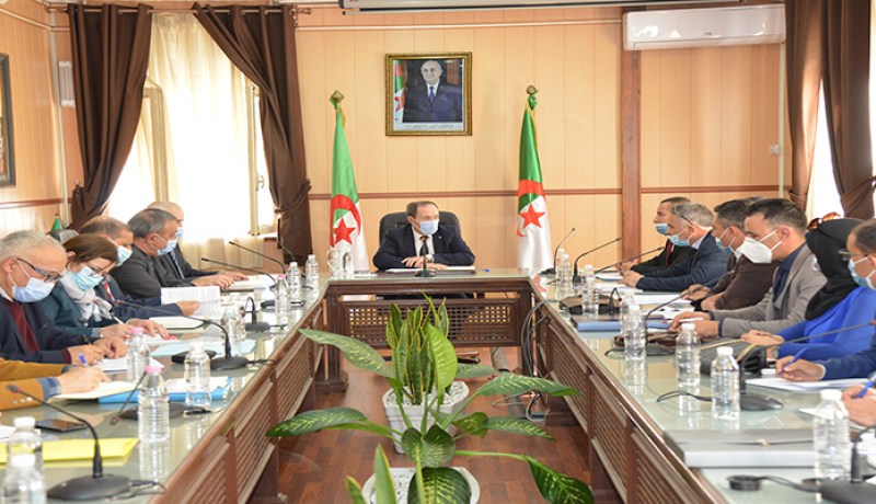 بلعابد يلتقي أعضاء المكتب الوطني للنقابة الوطنية المستقلة لنظار الثانويات