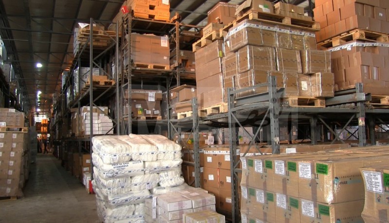 الإتحاد الأوروبي يُسلّم تجهيزات طبية للجزائر