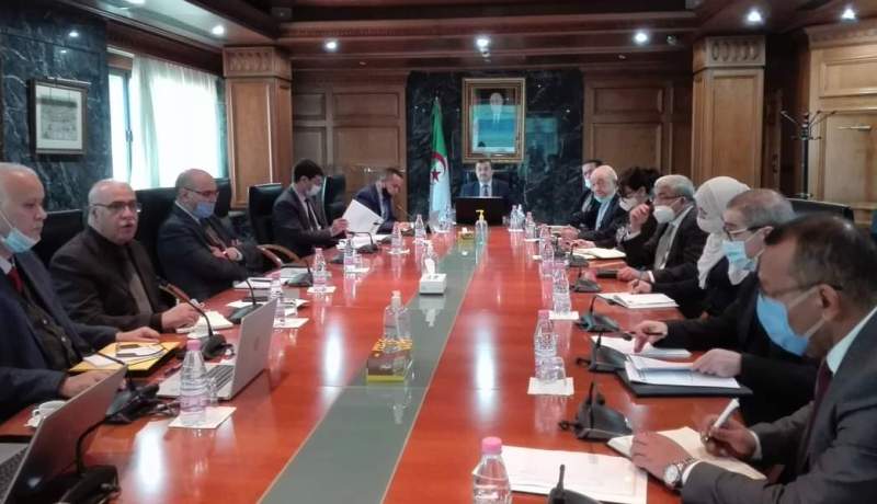 عرقاب يجتمع باطارات سونلغاز لهذا السبب