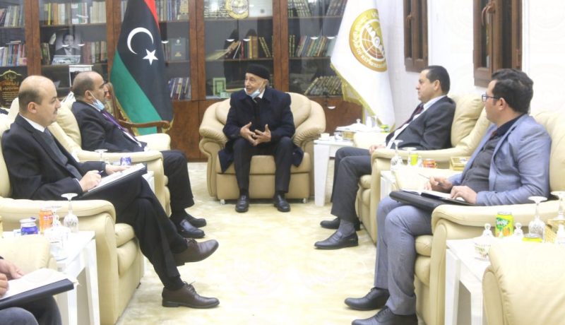 رئيس مجلس النواب الليبي يستقبل السفير الجزائري سليمان شنين