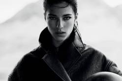 عارضة أزياء جزائرية تخطف الأنظار بأسبوع الموضة في نيويورك