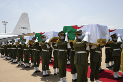 جهود جزائرية-فرنسية لتحديد هوية الشهداء الذين تم استرجاع رفاتهم