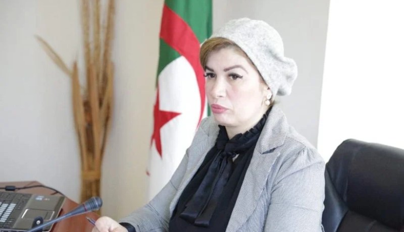 وزيرة الثقافة تقدم عرضا حول تنظيم الطبعة الـ25 لمعرض الجزائر الدولي