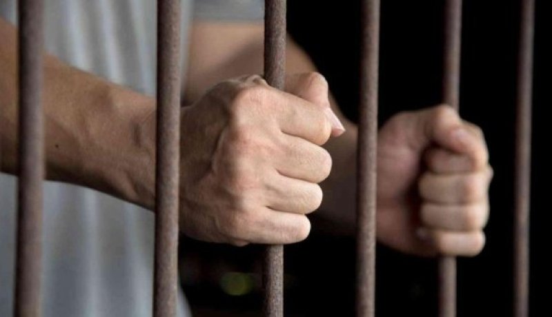 10 سنوات سجنا تهدد كهل استغل سلاح والده المجاهد للتهديد بالقتل